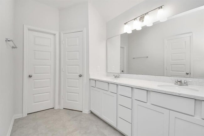Building Photo - 1534 Revolution Way