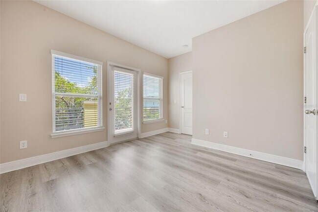 Building Photo - 14244 Walcott Avenue