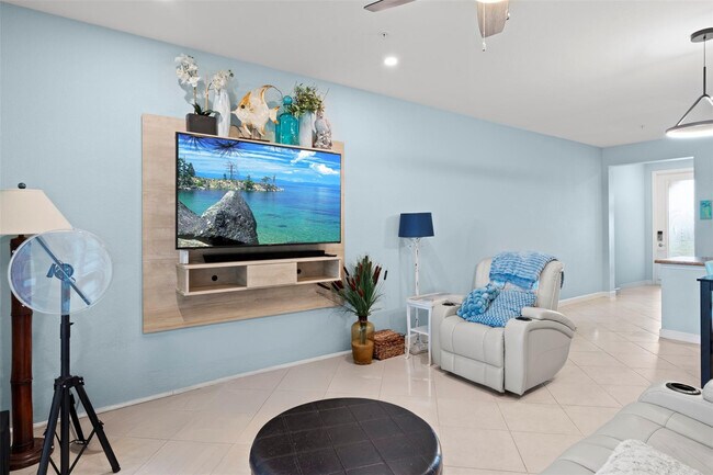 Building Photo - 9467 SW Merlin Ct