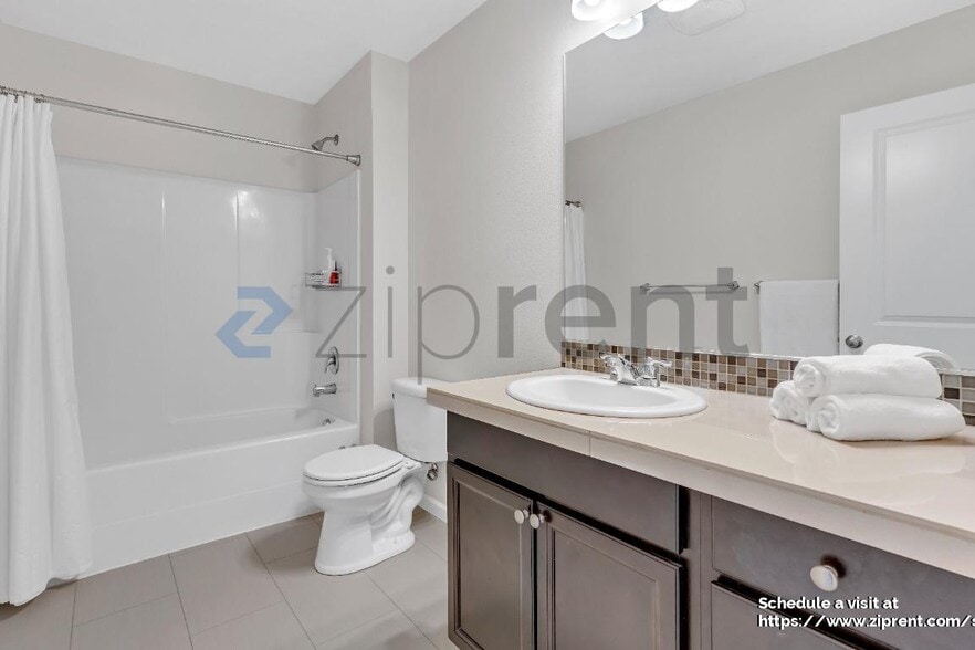 Building Photo - 2908 S White Salmon Dr