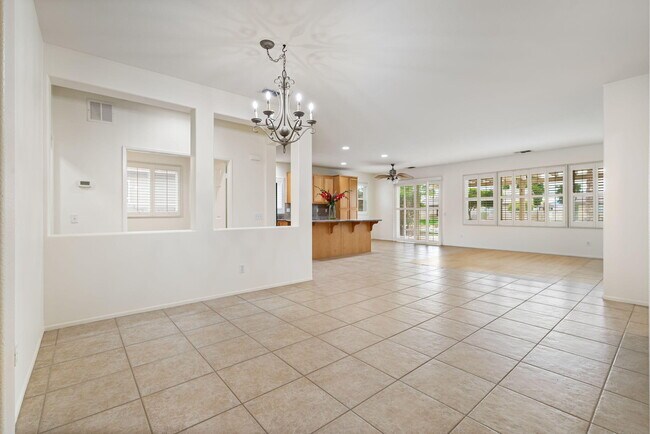 Building Photo - 82631 Redford Way