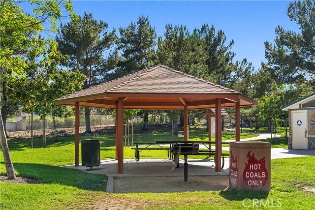 Building Photo - 1151 Summit Oak Dr