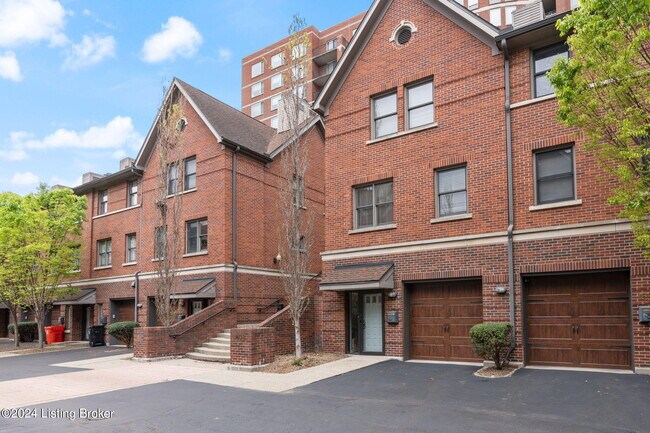 Building Photo - 638 S 2nd St