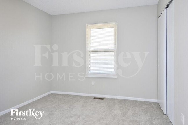 Building Photo - 2141 Treasure Island Dr
