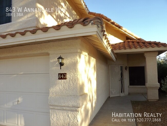 Building Photo - Luxury 3Bed/3Bath in Villages at La Canada...