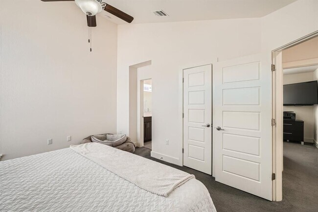 Building Photo - 2917 Stock Dr