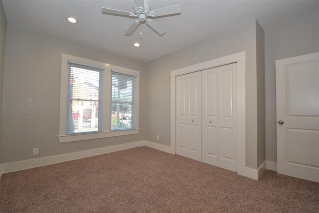 Building Photo - 7602 Blessing Ave