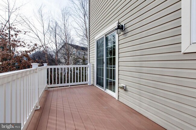 Building Photo - 1919 Beckman Ter