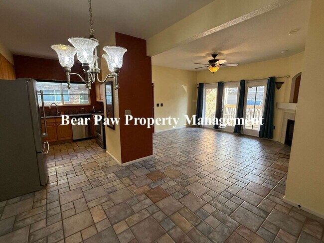 Building Photo - GREAT Price on this Spacious 2-Bed, 2-Bath Condo Retreat"