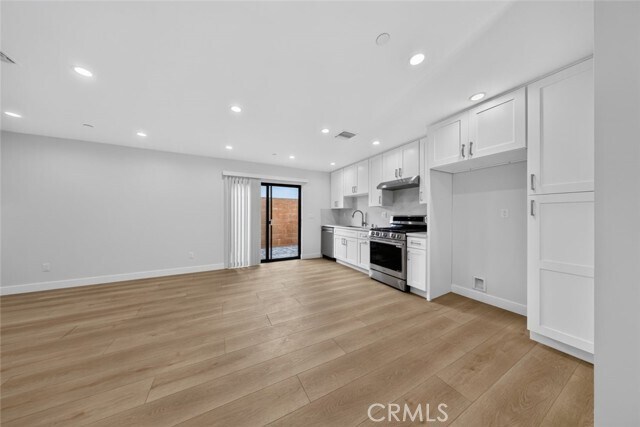Building Photo - 12943 W Kilikia Dr
