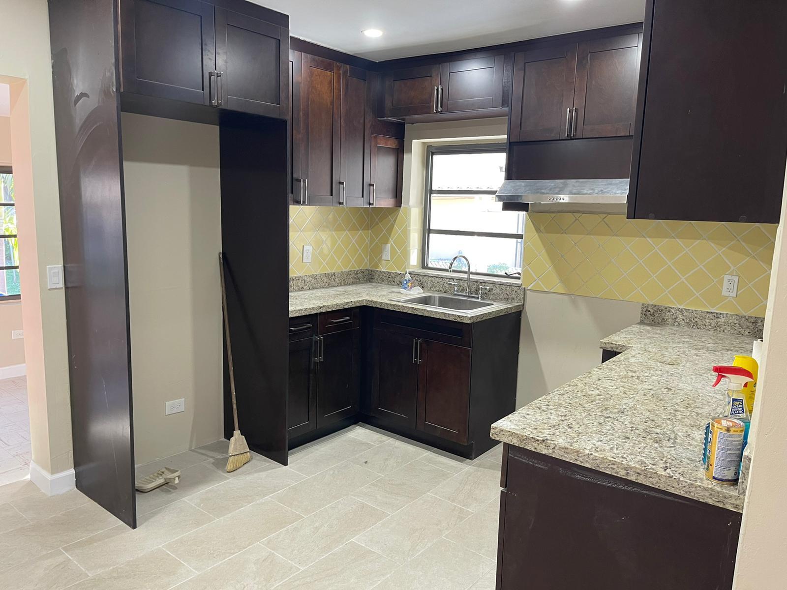 New Kitchen - 3344 SW 22nd Ter
