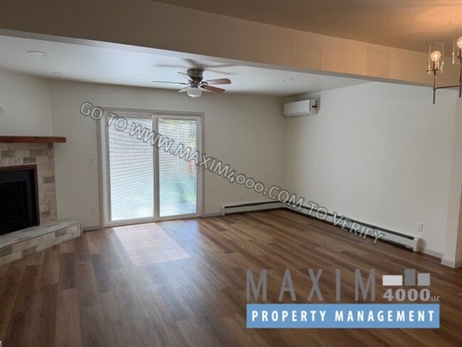 Building Photo - 2721 Patterson Rd