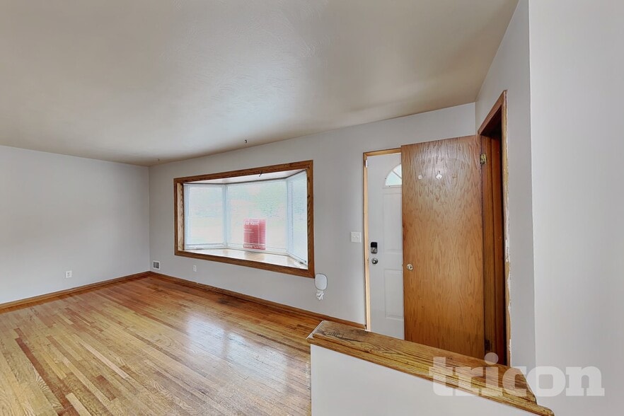 Building Photo - 3701 Woodbine Ln
