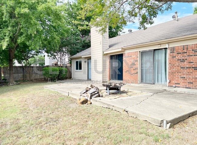 Building Photo - Incredible 3/2/2 in Lewisville ISD for Rent!