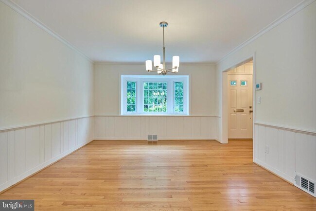 Building Photo - 3819 Woodbine St
