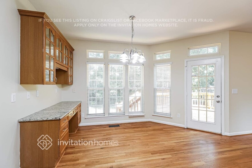 Building Photo - 1017 Briarmore Dr