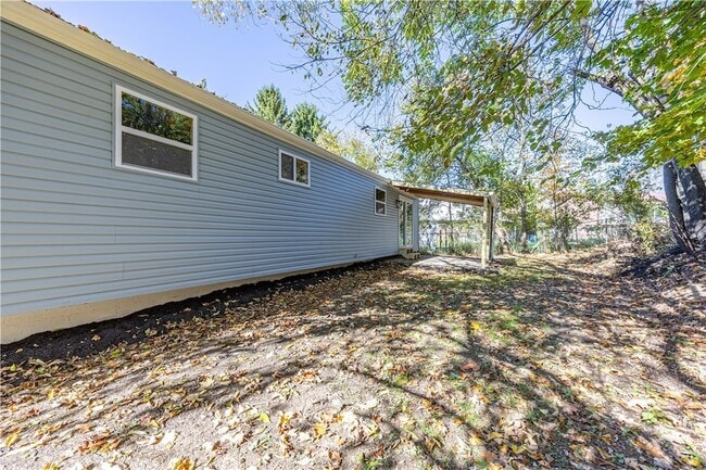 Building Photo - 476 Fielding Dr