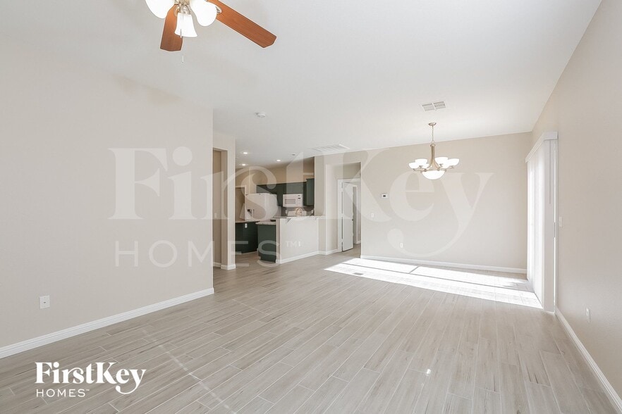 Building Photo - 1669 Shifting Winds St