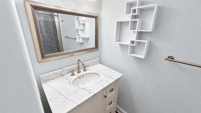 Building Photo - 3878 Loch Lomand Way