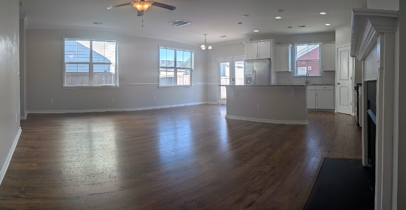 Building Photo - 115 Yorkshire Dr