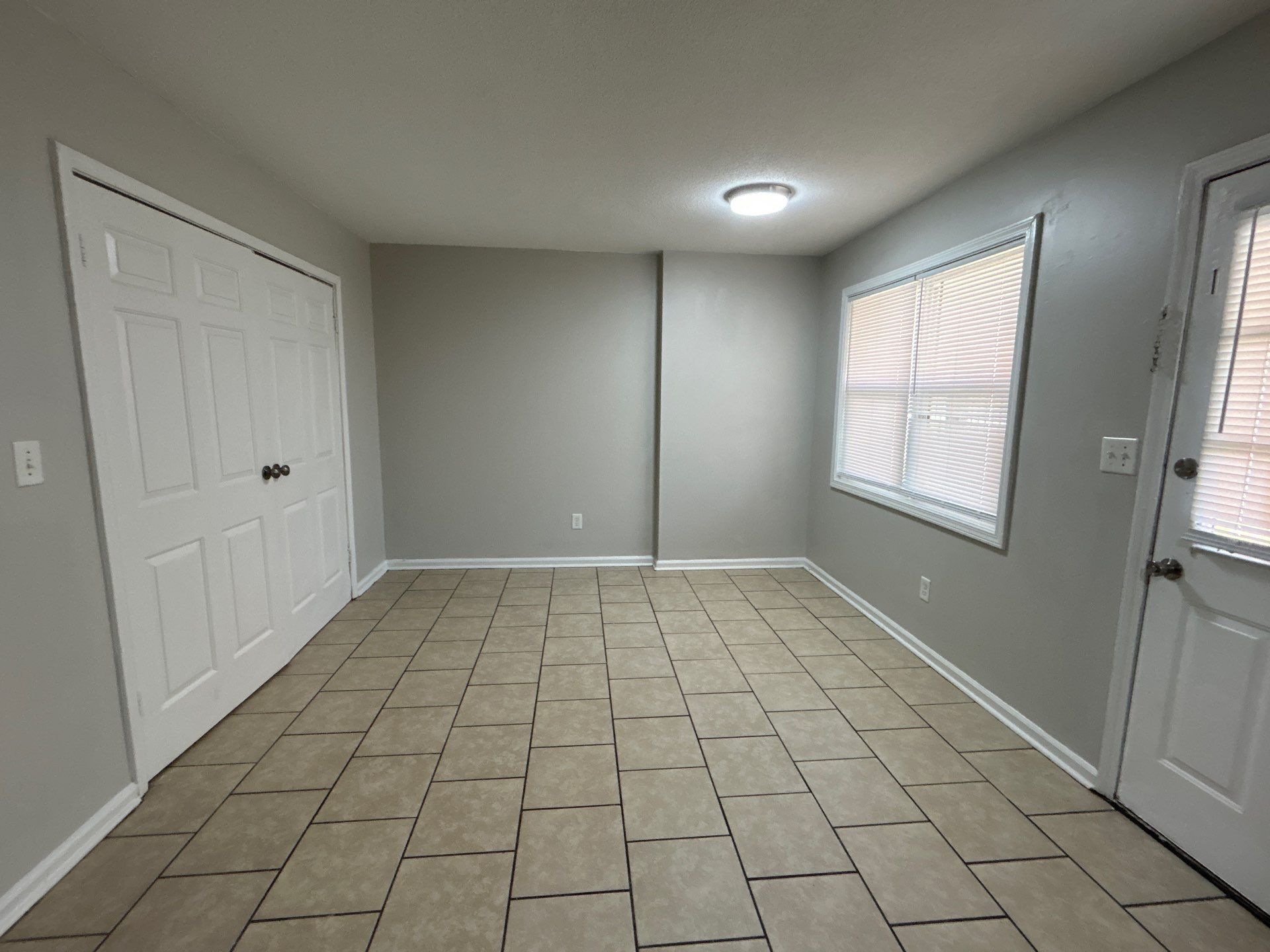 Building Photo - 37 Brianfield Dr