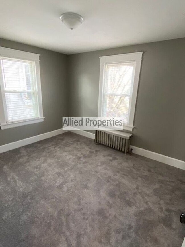 Building Photo - 969 Harmon Ave