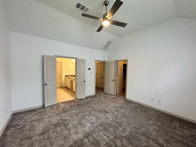 Building Photo - 4365 Union St