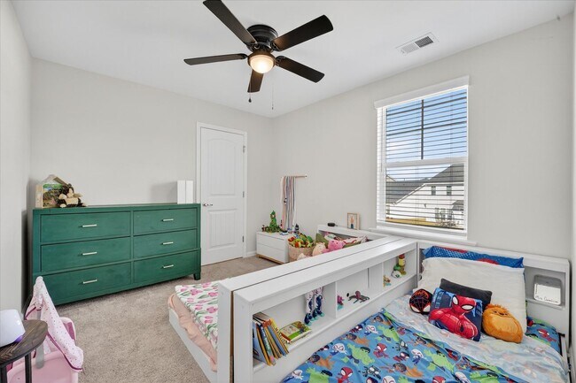 Building Photo - 113 Brookline Dr