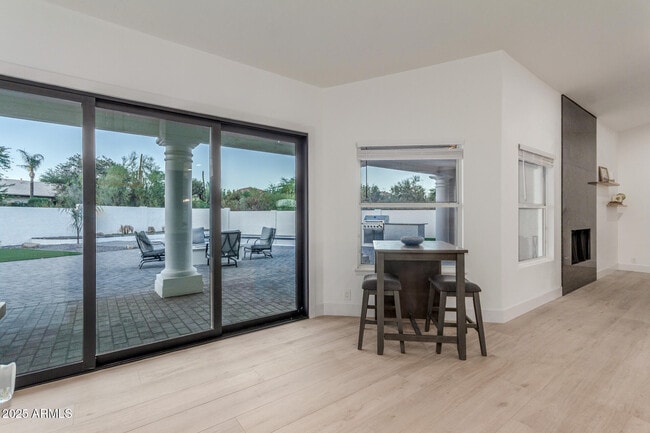 Building Photo - 8156 E Questa Rd