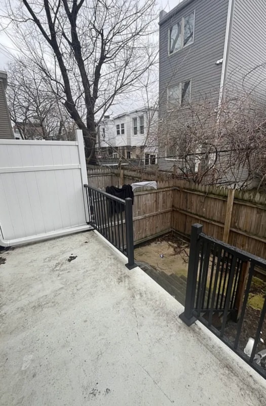 Building Photo - 2632 Manton St