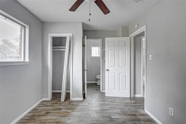 Building Photo - 4969 E Ridge Creek Dr