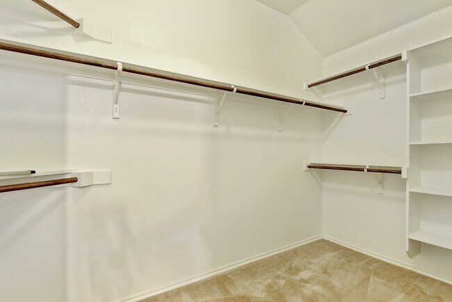 Building Photo - 1512 Stanford Dr