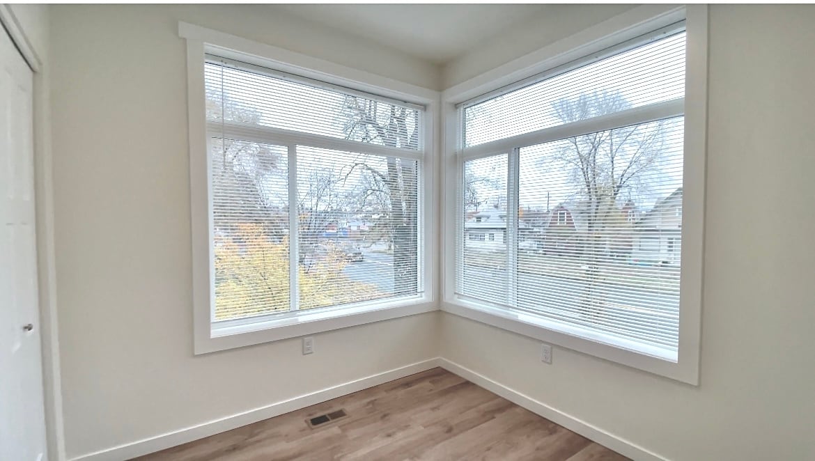 Bedroom - 2511 N Hamilton St