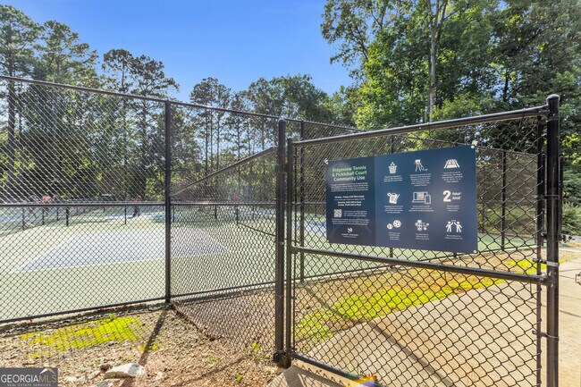 Building Photo - 5095 S Trimble Rd