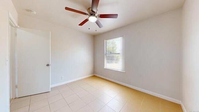 Building Photo - 8826 Cape Valley Dr