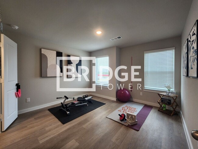 Building Photo - AMITY PLAN