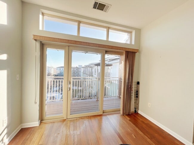 Building Photo - 4 Repton Pl