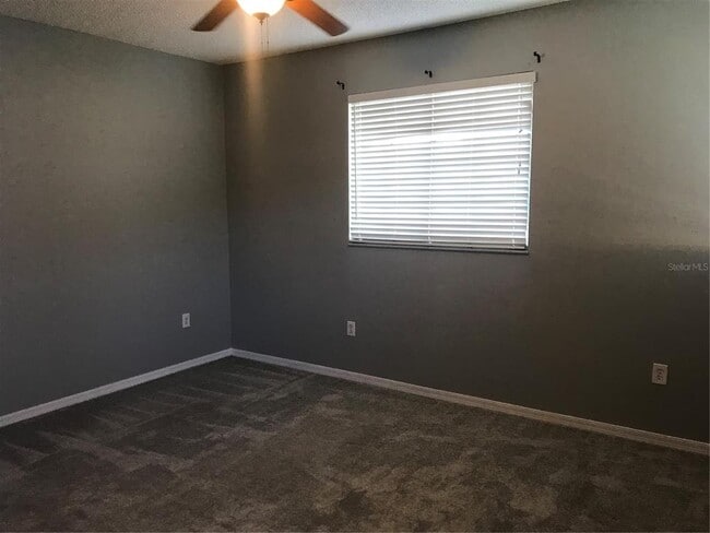 Building Photo - 5681 Bentgrass Dr