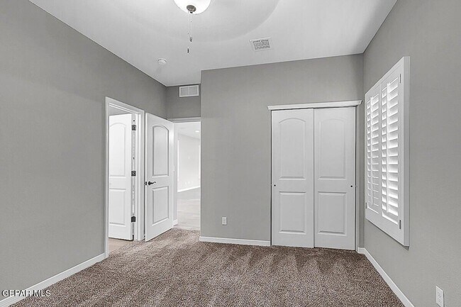 Building Photo - 14717 Pebble Hills Blvd
