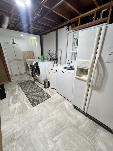 Building Photo - 8420 Berea Dr