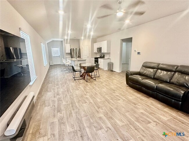 Building Photo - 2860 Panther Spg