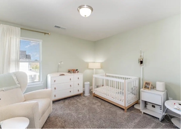 Building Photo - 241 River Rd