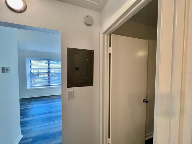 Building Photo - 4025 Angel Oak Ct