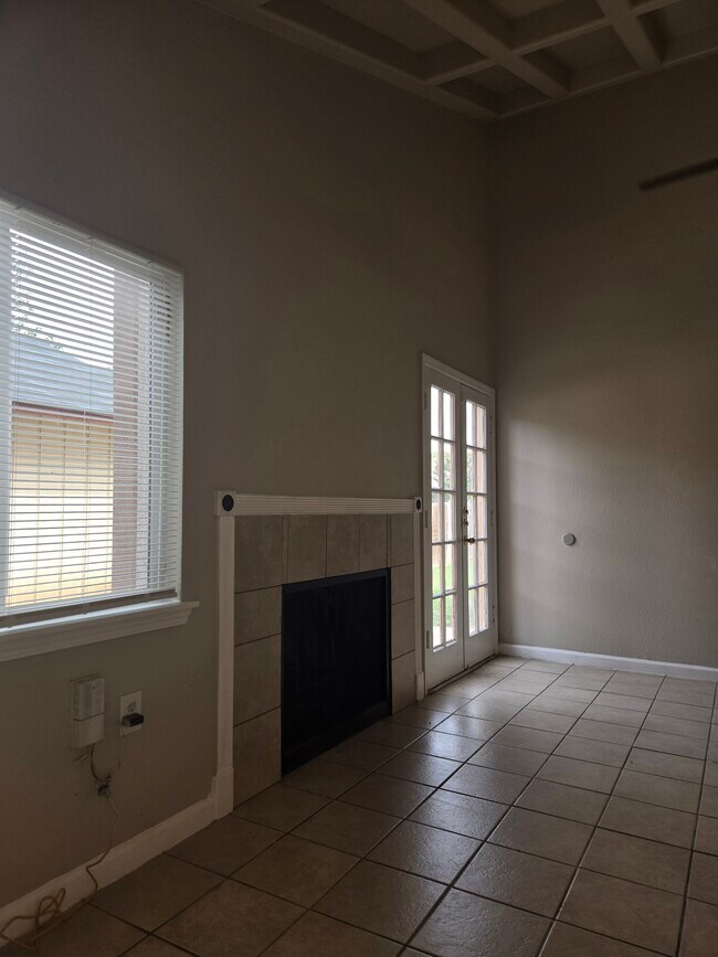 Building Photo - 9570 Bowen dr