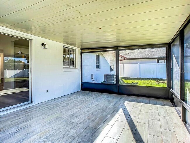 Building Photo - 11320 Bingham Ct