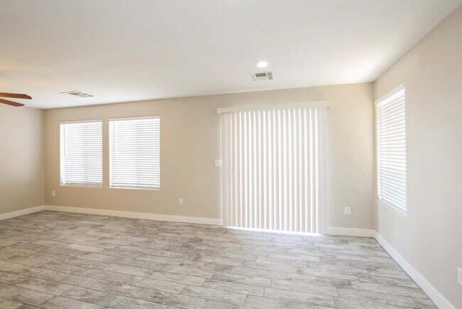 Building Photo - 9466 Havasu Canyon Ave