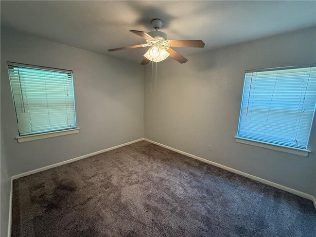 Building Photo - 3522 SpringHill Ave