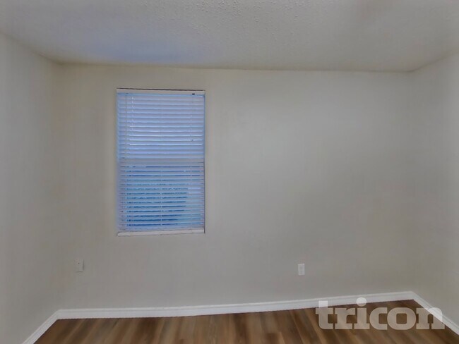 Building Photo - 2641 Bandera Pl