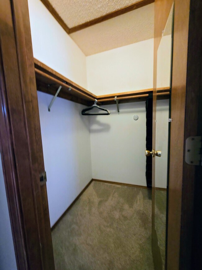 Building Photo - 2488 N Whispering Pines Way