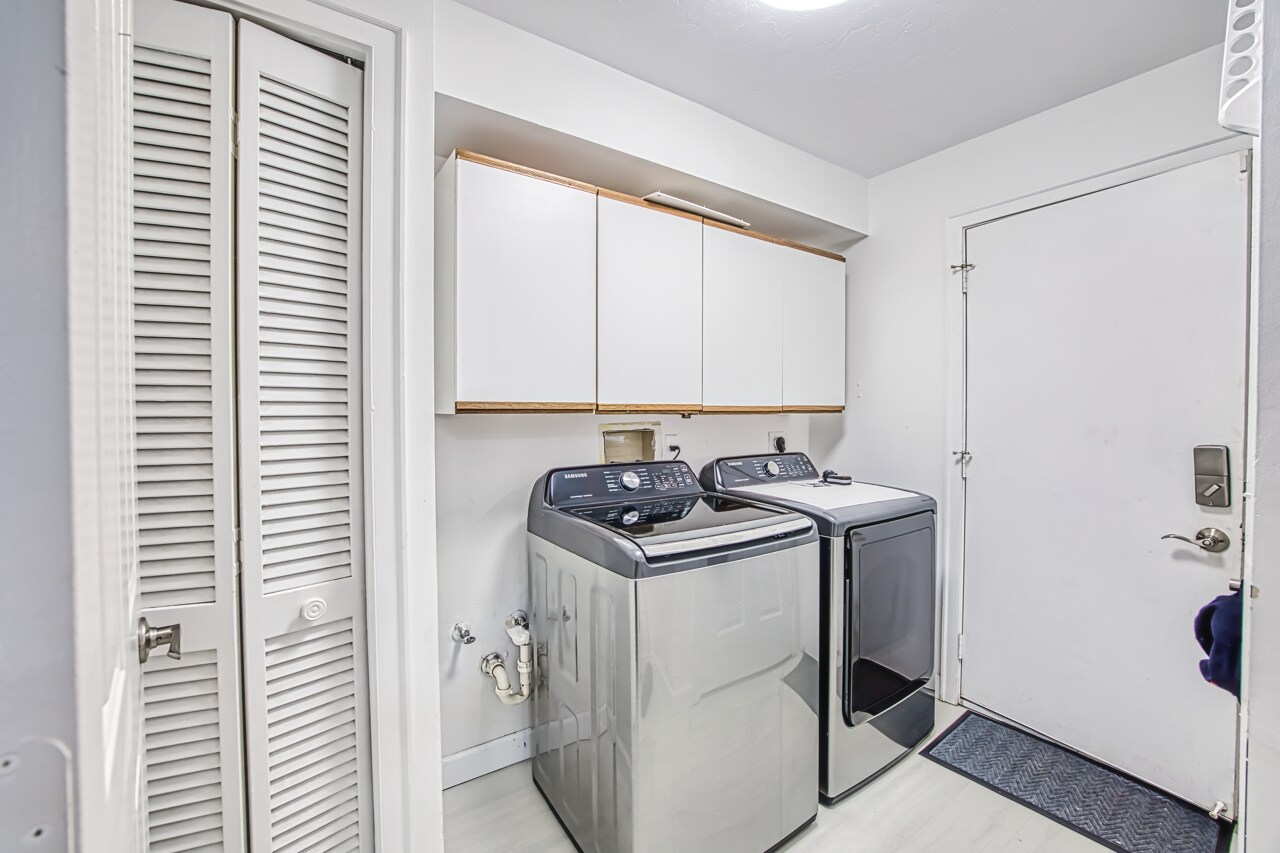 Building Photo - 2490 Outrigger Ln